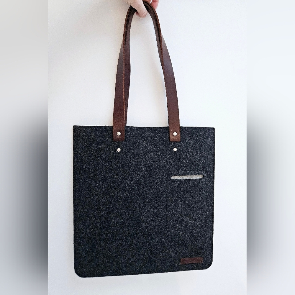 NWOT Graf Lantz merino wool tote / laptop or document sleeve